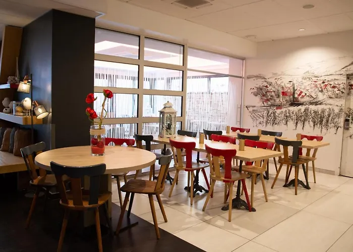 Отель Colmar Hotel Кольмар